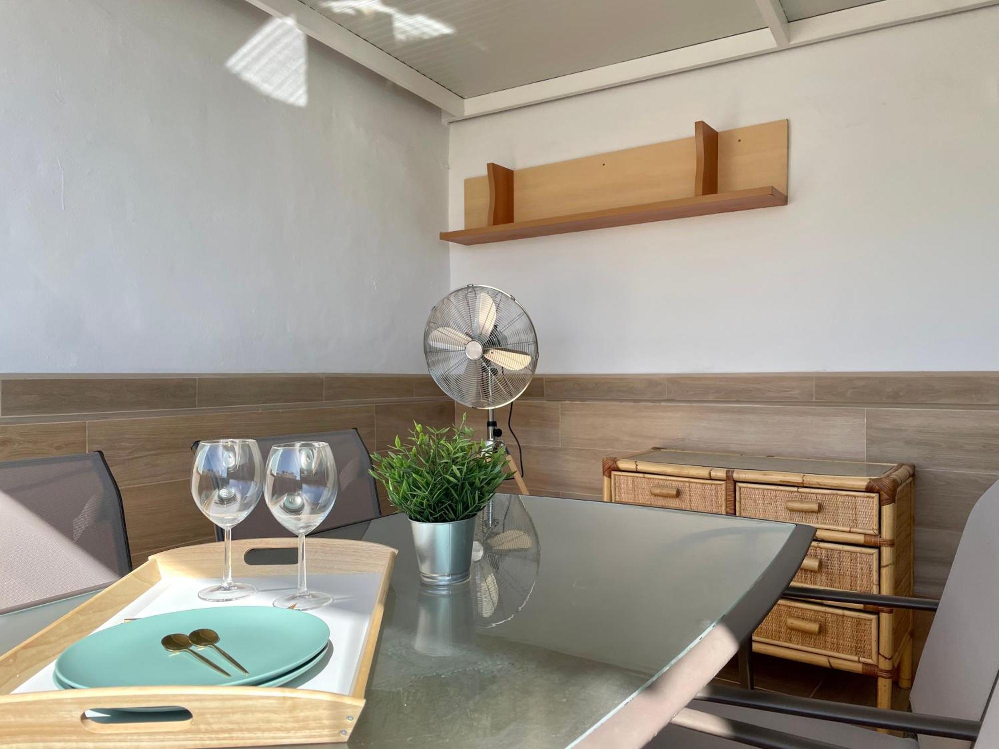 Apartamento Calma Carihuela Beach - 10 Metros De La Playa Торремолінос Екстер'єр фото