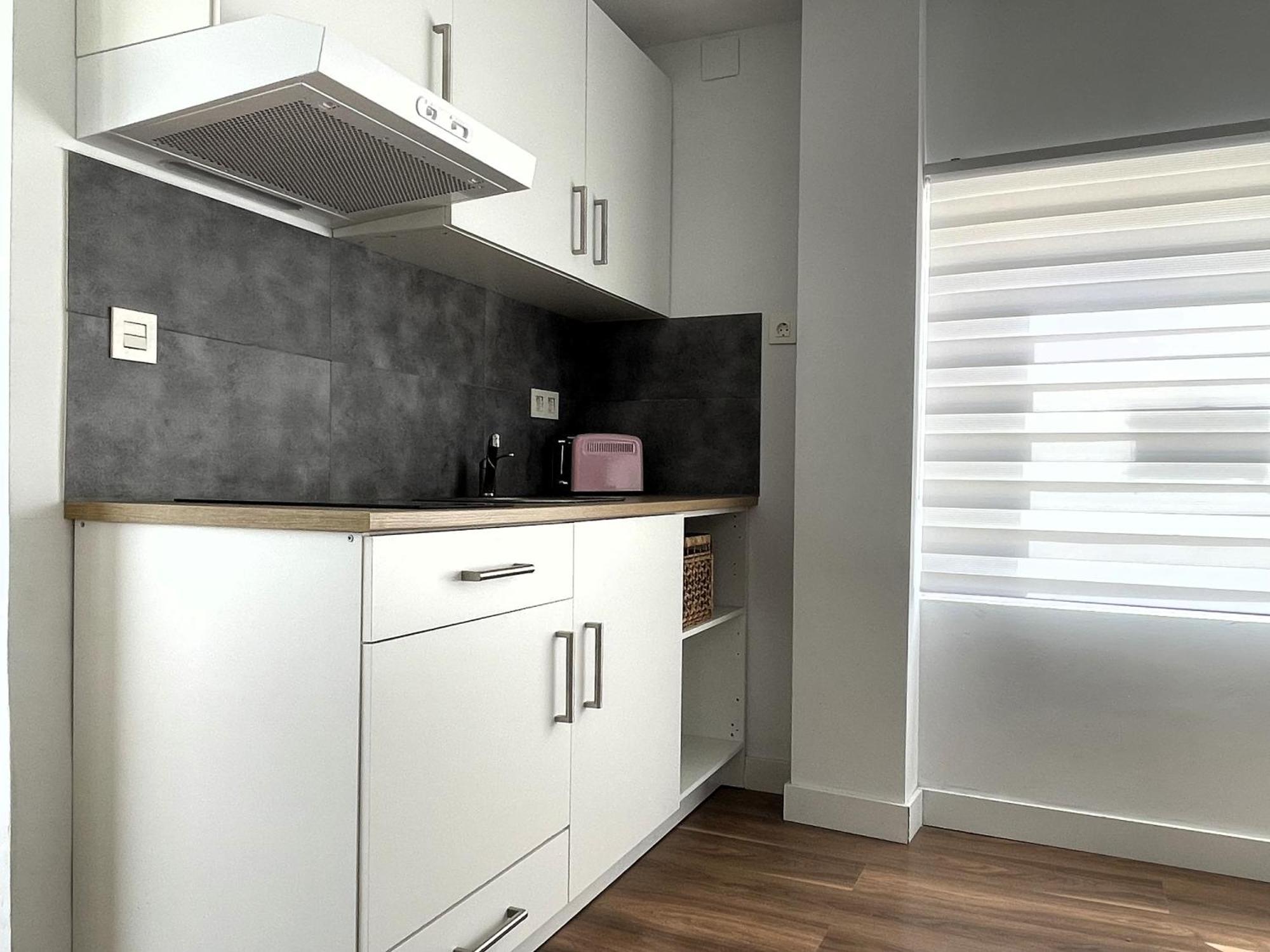 Apartamento Calma Carihuela Beach - 10 Metros De La Playa Торремолінос Екстер'єр фото