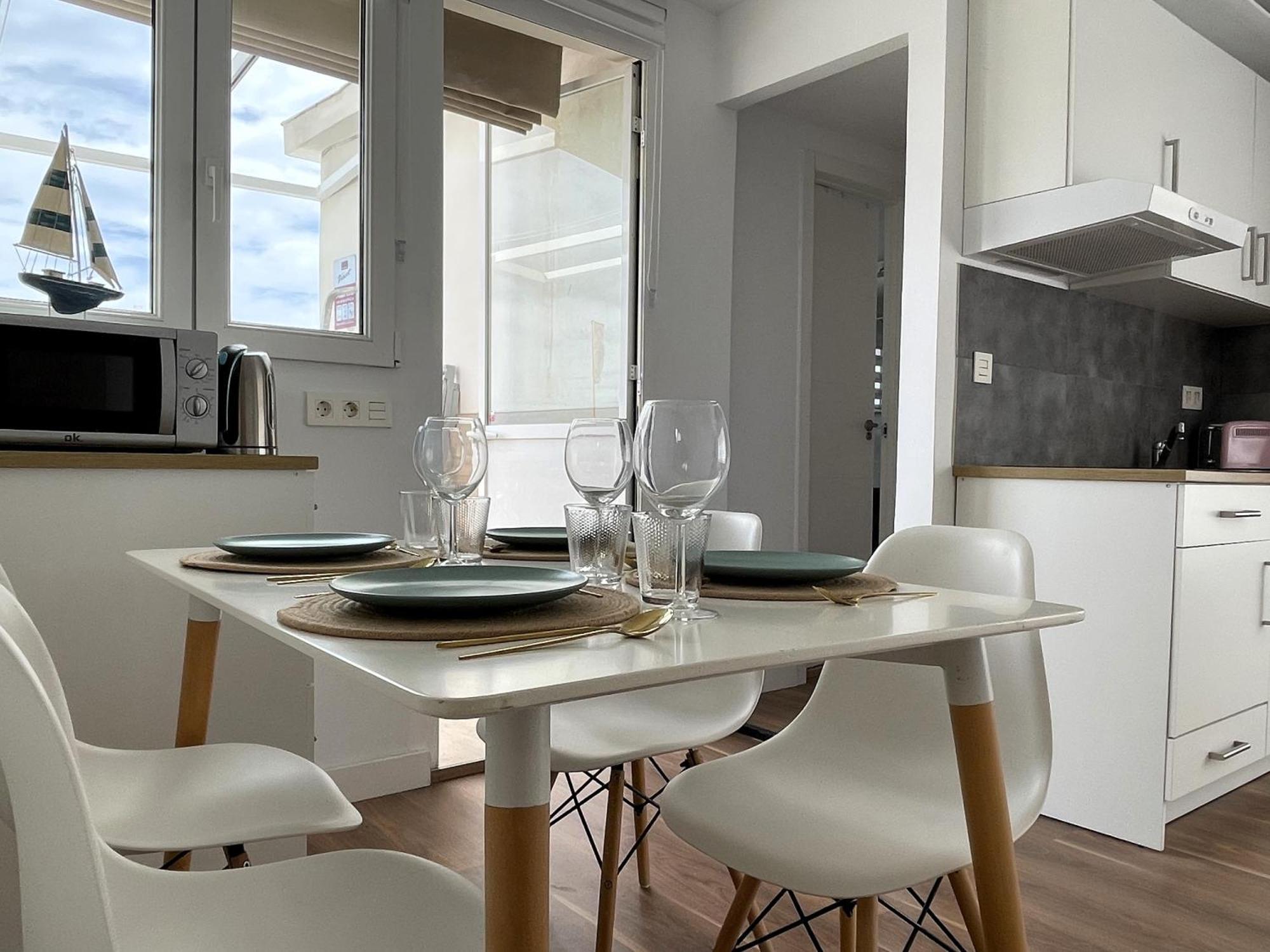 Apartamento Calma Carihuela Beach - 10 Metros De La Playa Торремолінос Екстер'єр фото